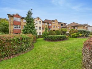 Front of Apartment- click for photo gallery